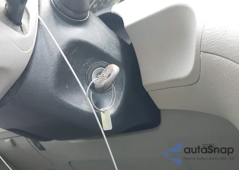 2011 Toyota Sienna Le V6 z USA, uszkodzony, nr VIN 5TDKK3DC6BS156696